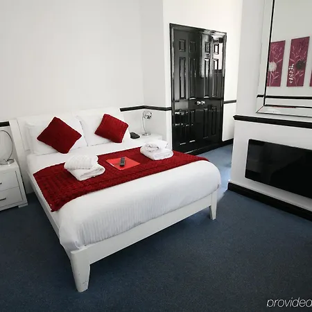 Noir Hotel York