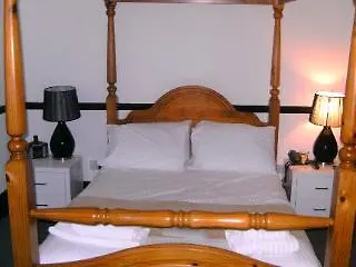 Hotel Noir