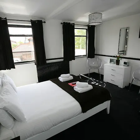 Hotel Noir