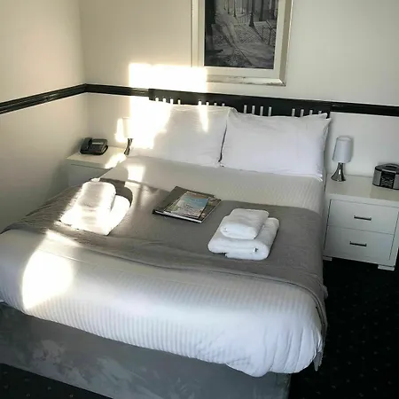 Hotel Noir