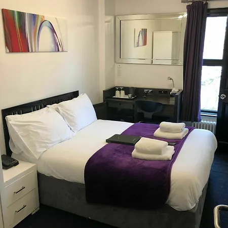 Noir Hotel
