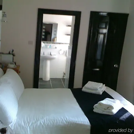 Noir Hotel 3*
