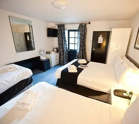 Noir Hotel 3*